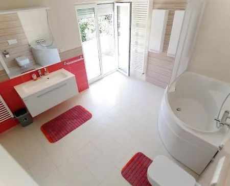 Apartment Apartman Kornati Seaview 6+1 Id 628 Murter